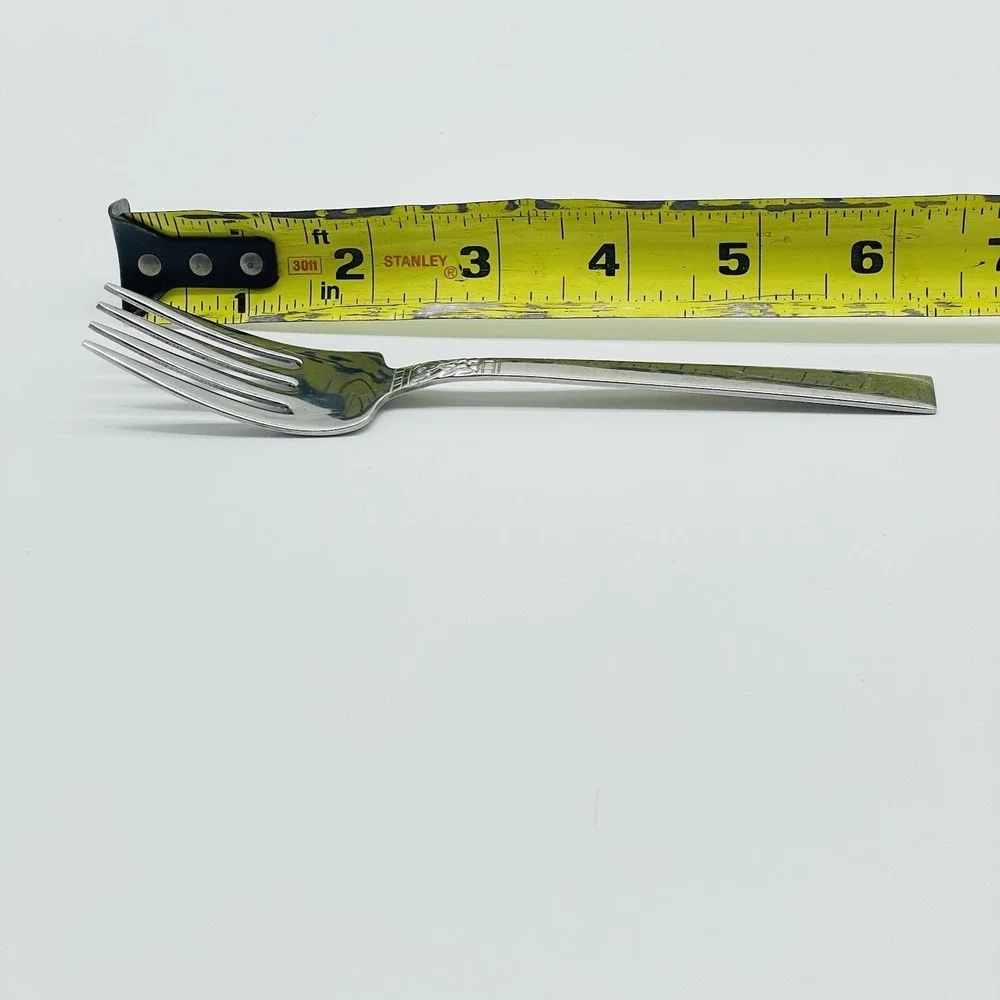 WM A Rogers Northland Stainless Dessert Forks Set of 4 Flatware USA